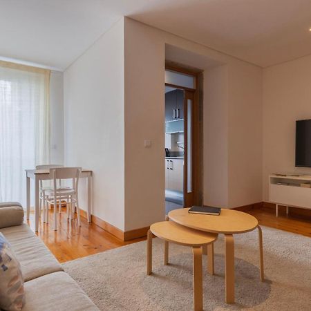 Luminous 1Bdr Apartment By Lovelystay リスボン エクステリア 写真